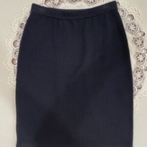 St John knit Skirt, size 2, Black
